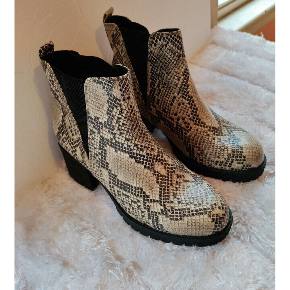 MIA Jody Snakeskin Chelsea Boots Women's Size 8.5M New